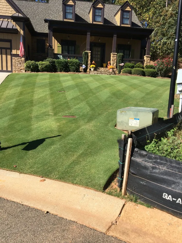 Affordable landscape installation experts serving Suwanee, GA - Weed Man