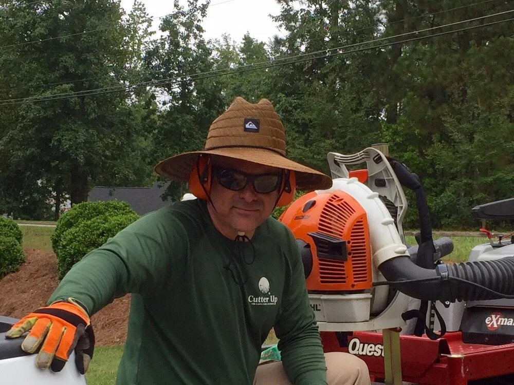 Affordable yard maintenance experts serving Roswell, GA - Weed Monster