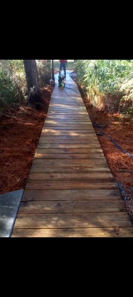 Expert residential landscaping for residential properties across Yulee, FL - Weed Pullers - Odd Jobs