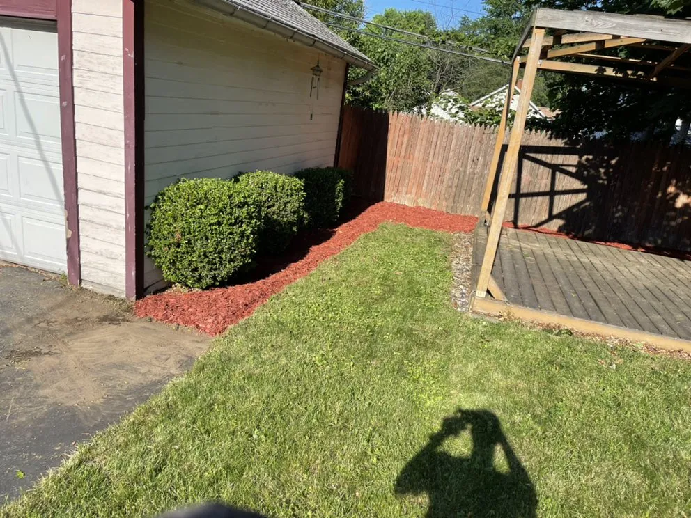 Professional landscape design experts serving Tonawanda, NY - Weed Wackers Landscaping