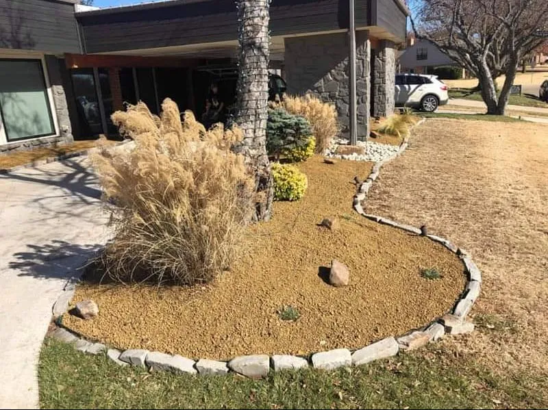 Affordable lawn mowing service experts serving Moore, OK - Weed Wackers