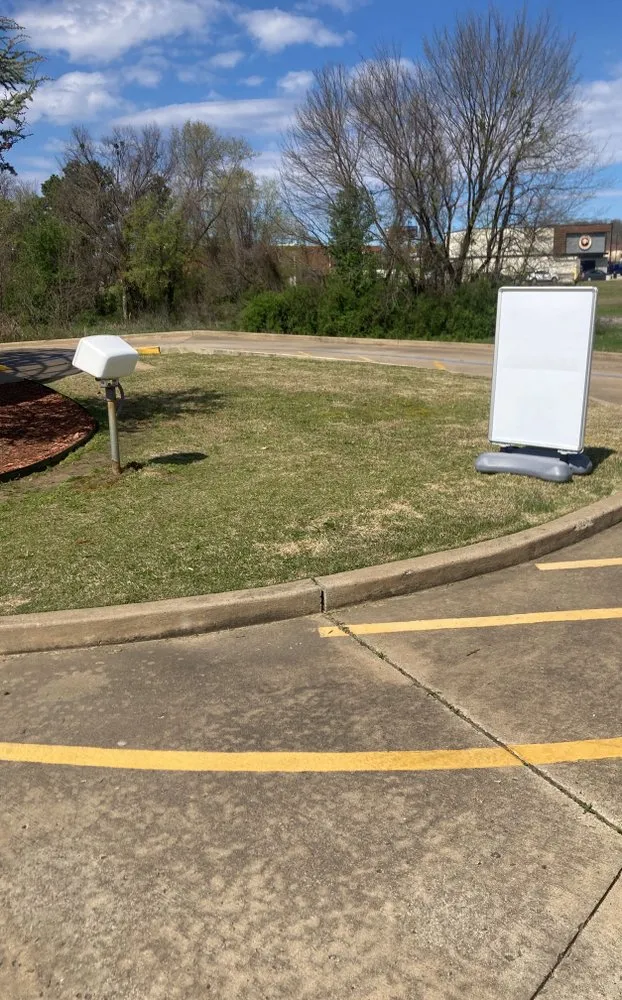 Custom yard maintenance experts serving Pocola, OK - Weed Wackerz Yard Care