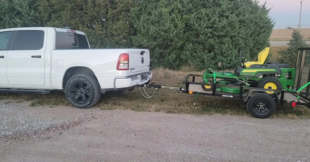 Professional yard maintenance in Kearney, NE by Weed Whackers Lawn Service