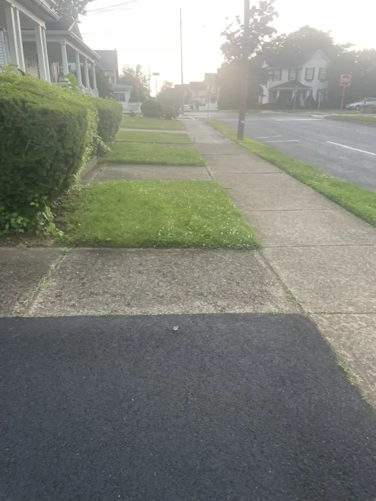 Professional residential landscaping for homes across Wilkes-Barre, PA - Weedeater Kingz