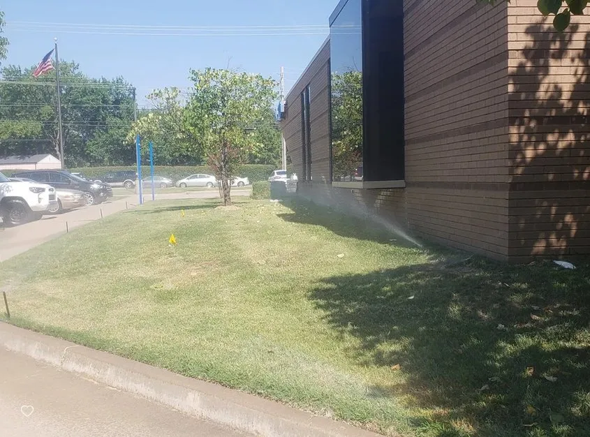 Custom lawn care service for residential properties in Sand Springs, OK by Weedless Lawn Care