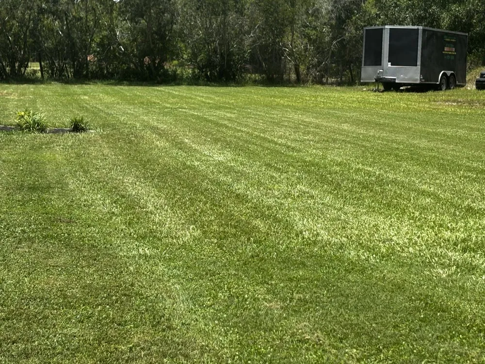 Trusted landscape design for year-round maintenance in Bunnell, FL by Weeds Rus