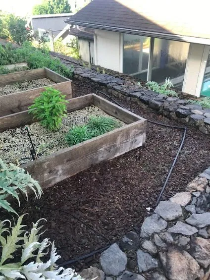 Local lawn care service with custom design across Paia, HI - Weedsteam Hawai'i