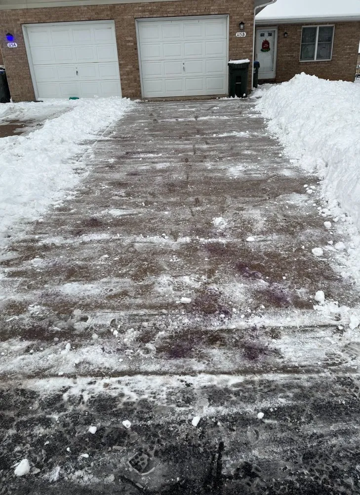 Professional outdoor landscaping in Waterloo, IL - Weedwackers Lawncare