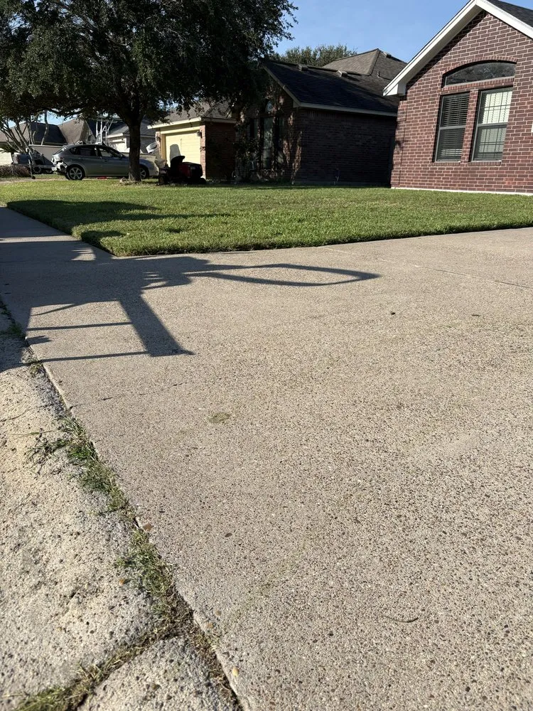 Reliable landscape installation for homes across CTY BY THE SE, TX - Weekend Warrior Land Management