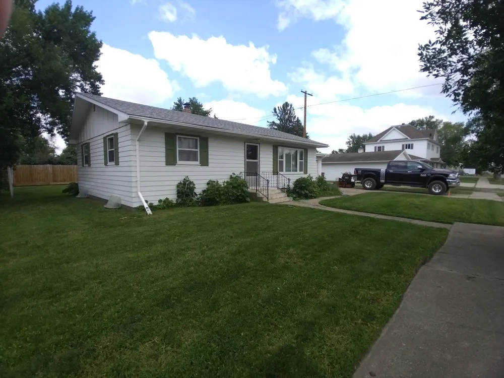 Reliable garden landscaping in GFAFB, ND by Weekend Warrior Lawn Care