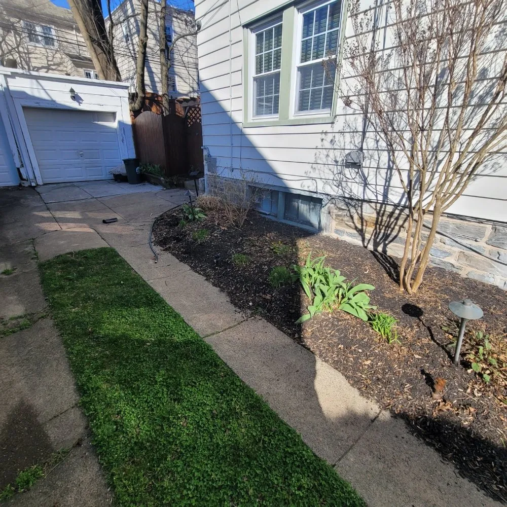 Local yard cleanup service experts serving Drexel Hill, PA - Weekend Warriors Landscaping