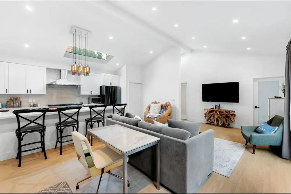 Custom landscape installation in Tarzana, CA by Wefiks