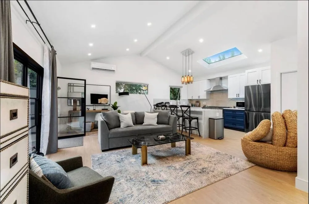 Reliable landscaping services near you in Tarzana, CA by Wefiks