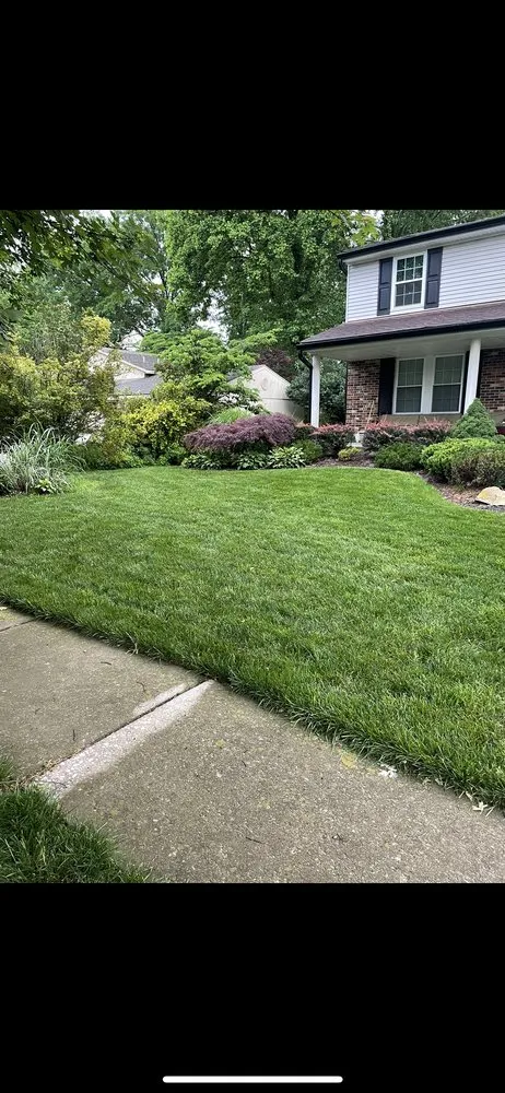 Professional garden landscaping in Brownsboro Village, KY - Weiger Lawn and Landscaping