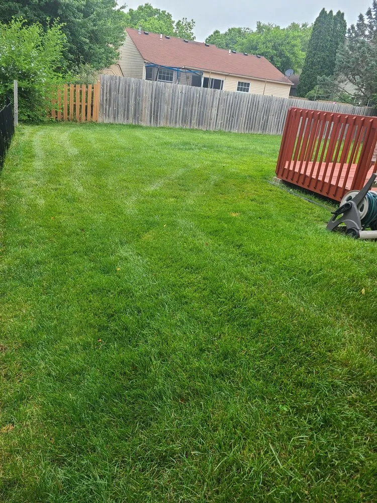 Custom residential landscaping experts serving Carol Stream, IL - Weiss Lawn Care