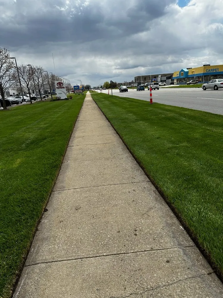 Custom garden landscaping in Bay City, MI by Weiss Property Management