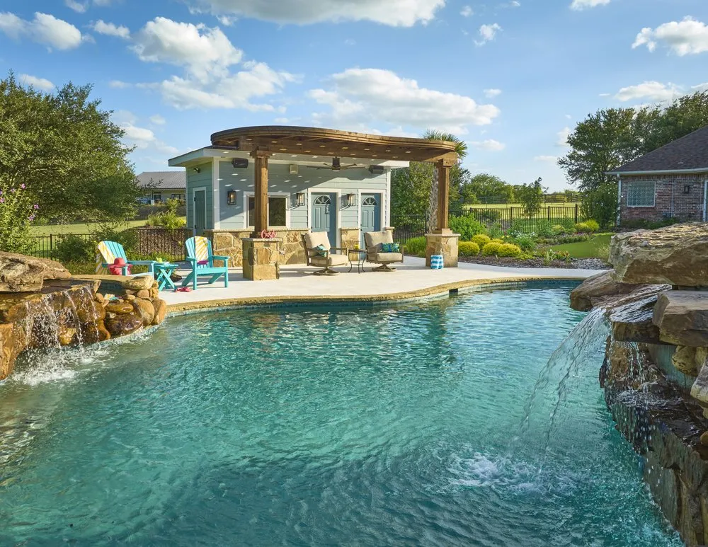 Reliable yard maintenance in Gunter, TX by Weisz Selection Outdoor Living Specialists