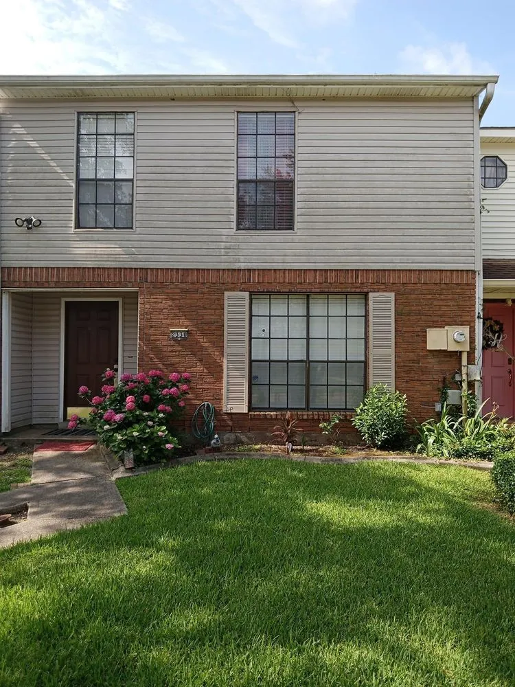 Local landscaping services in Harvey, LA by Weldon's Home Improvement