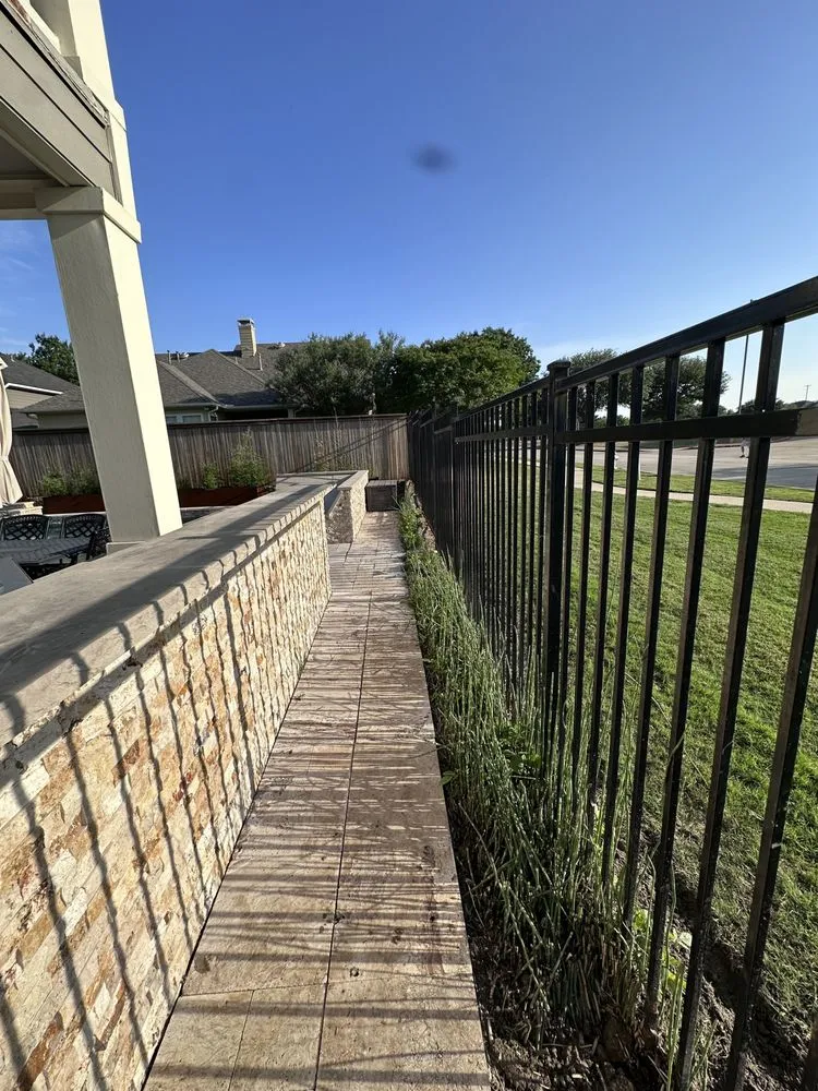 Custom yard cleanup service in Allen, TX - Wemow