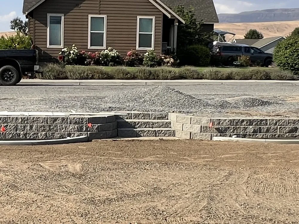 Expert yard maintenance in East Wenatchee, WA - Wenatchee Curbing Service