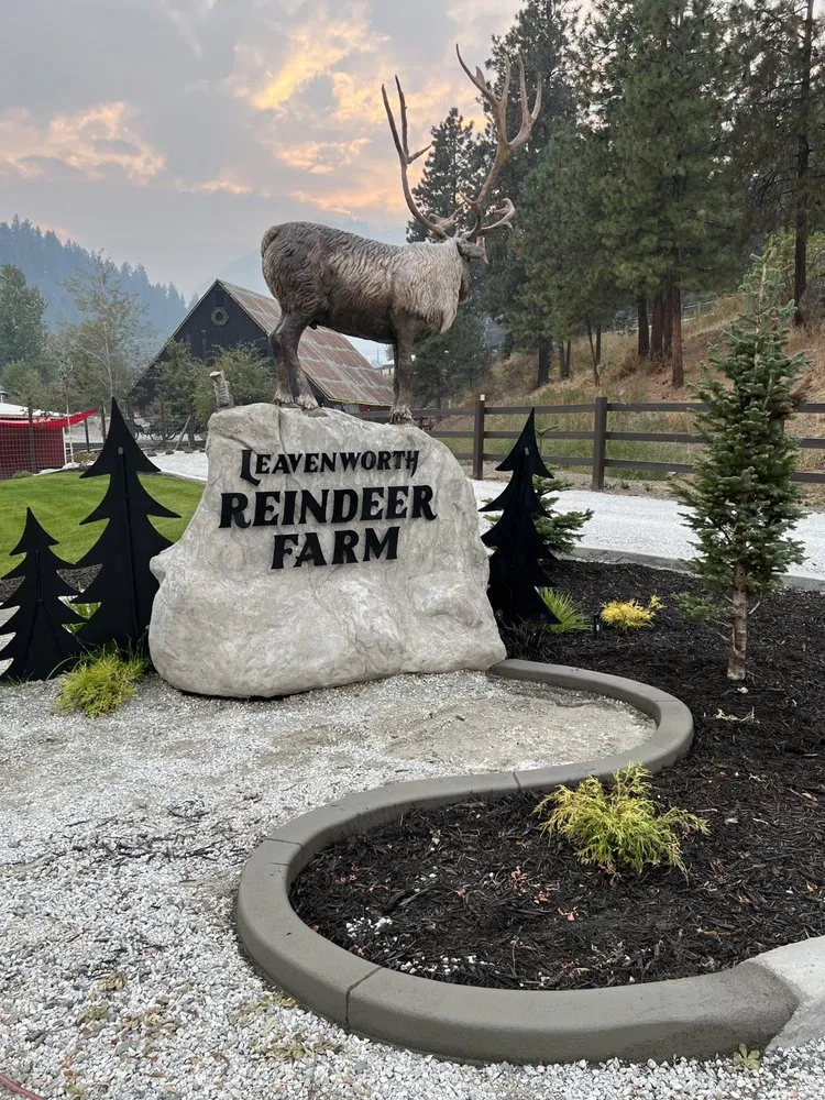 Expert outdoor landscaping in East Wenatchee, WA by Wenatchee Curbing Service