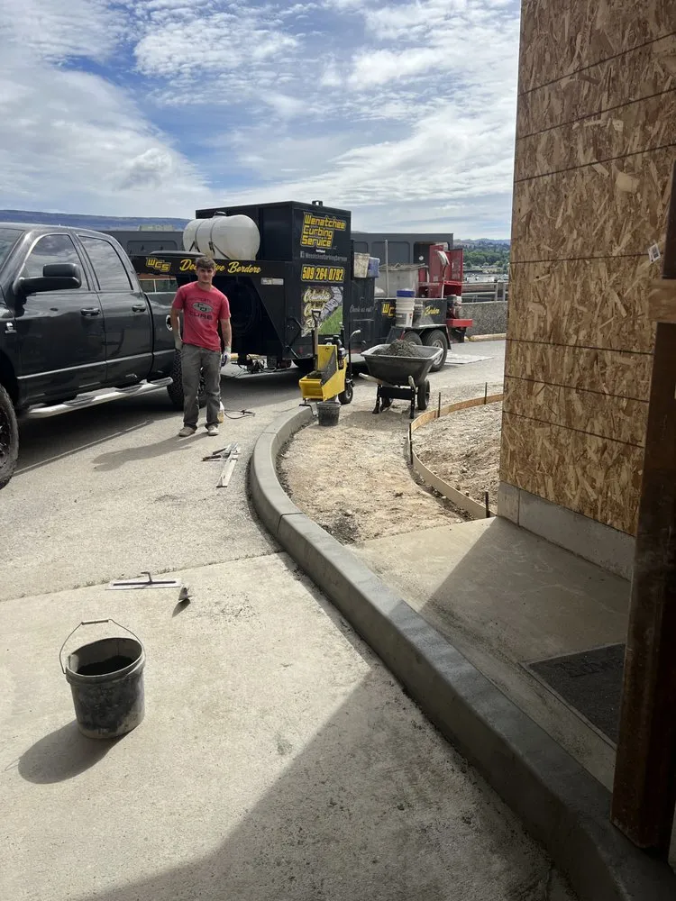 Reliable garden landscaping in East Wenatchee, WA by Wenatchee Curbing Service