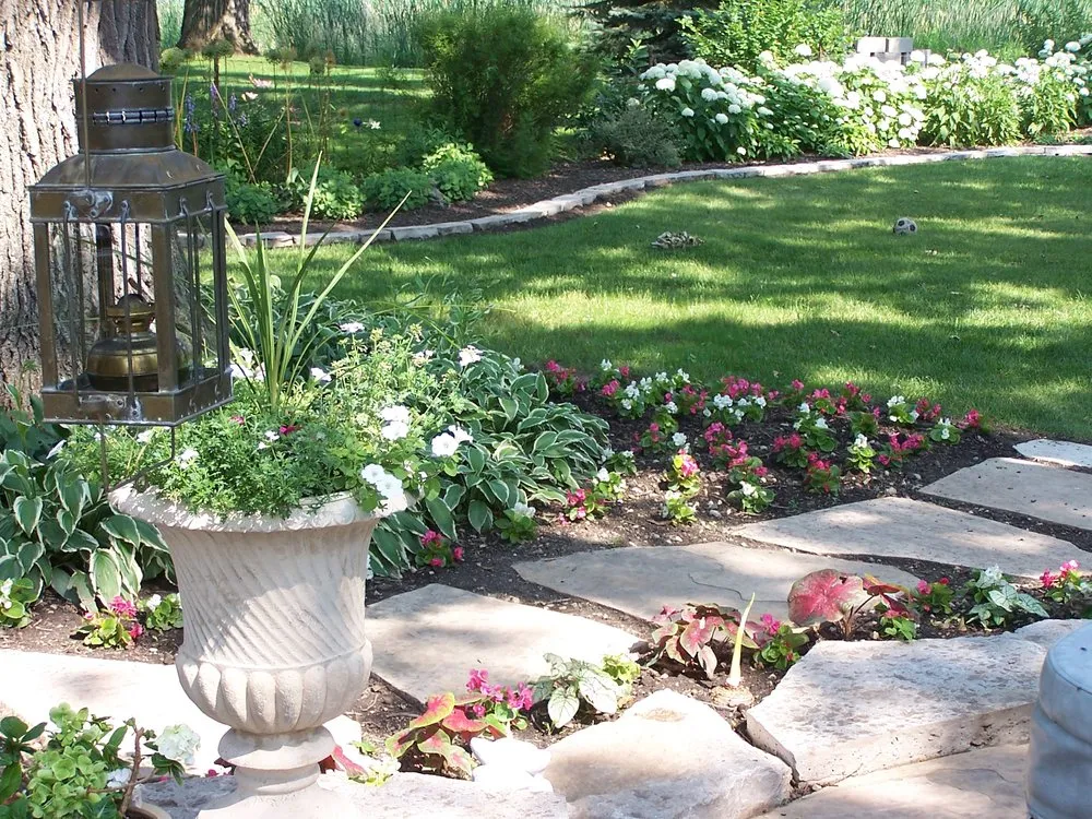 Custom landscaping services in Lake Bluff, IL - Wendt Landscaping