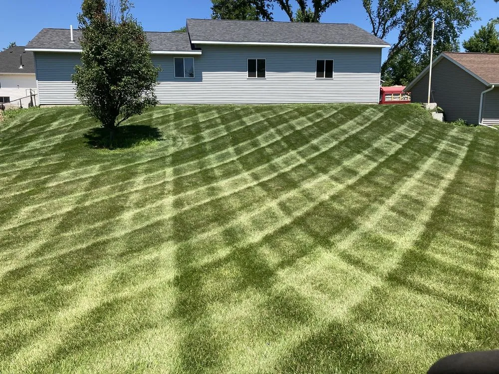 Custom outdoor landscaping in Mount Vernon, IA by Wes' Lwancare