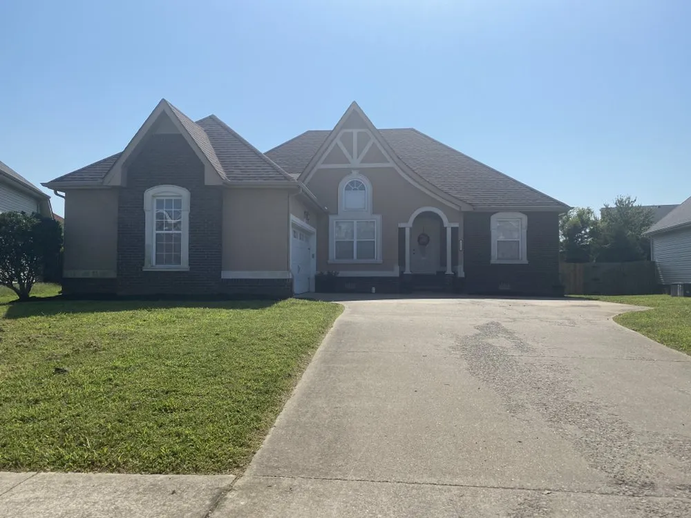 Top-rated yard maintenance experts serving Clarksville, TN - Wesleys Lawncare