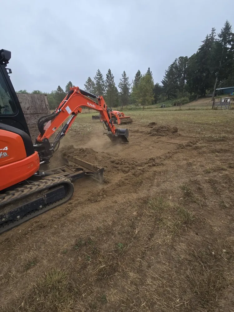 Reliable lawn mowing service in Lebanon, OR by Wesley's Tractor Service