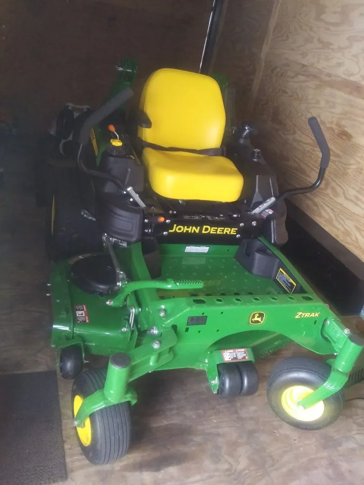 Affordable lawn care service for homes across Port orange, FL - Wes's Lawn & Landscaping Services