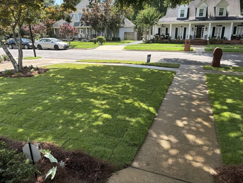 Professional residential landscaping for residential properties in Mobile, AL by West Bay Landscape& Lawn