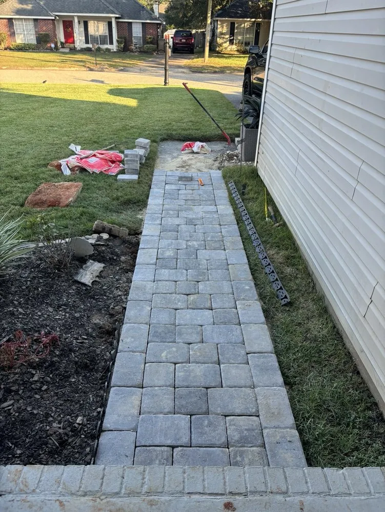 Top-rated outdoor landscaping experts serving Mobile, AL - West Bay Landscape& Lawn