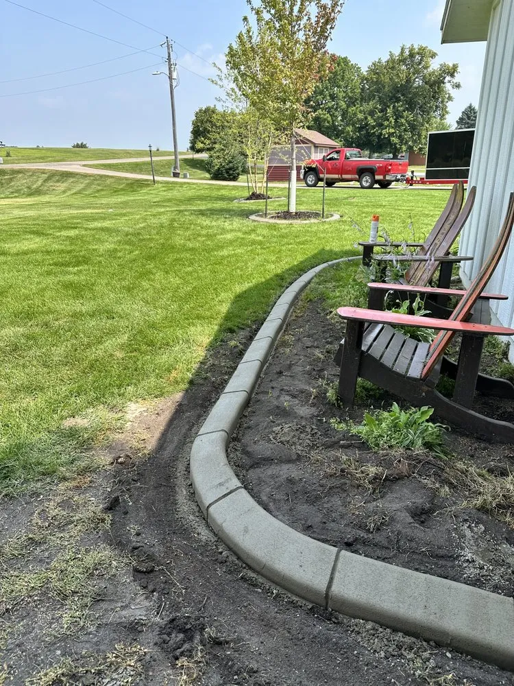Affordable landscape installation experts serving Barrett, MN - West Central Decorative Curbing