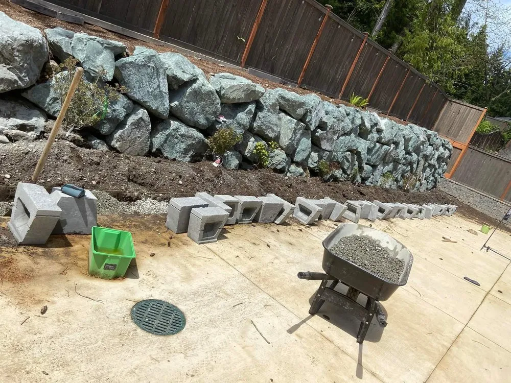 Custom lawn mowing service in Everett, WA by West Coast Landscaping Services