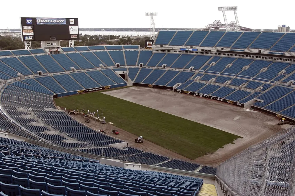 Trusted lawn mowing service near you in Palm Desert, CA by West Coast Turf