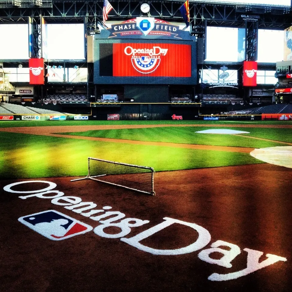 Top-rated lawn care service experts serving Scottsdale, AZ - West Coast Turf