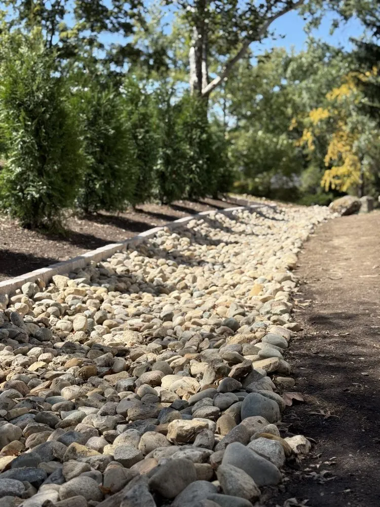 Custom landscaping services for residential properties in Saint Louis, MO by West County Gardens Inc