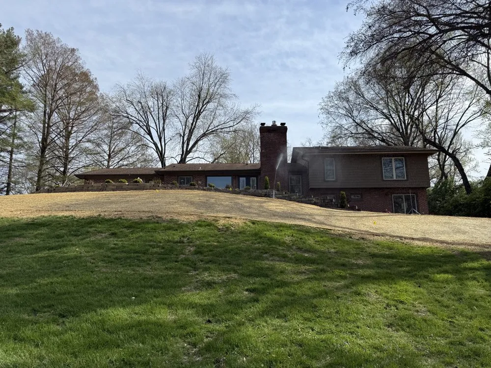 Affordable yard maintenance for homes in Saint Louis, MO by West County Gardens Inc