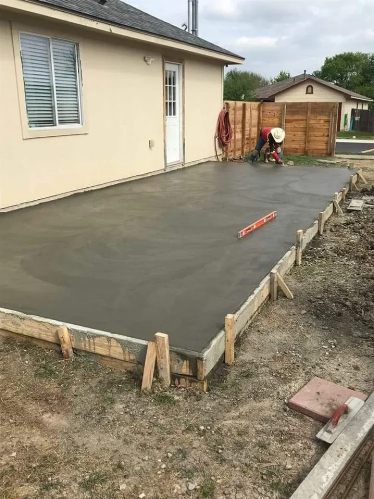 Custom lawn mowing service experts serving Austin, TX - West Landscaping And Construction Services