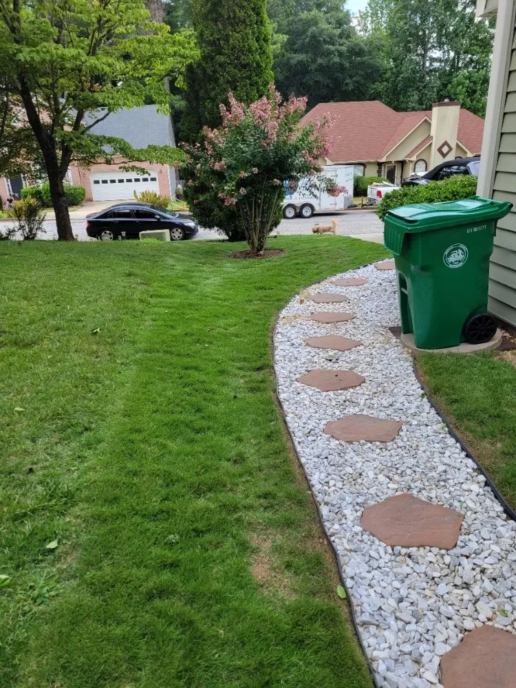 Affordable lawn care service in Stone Mountain, GA - West Lawn Care