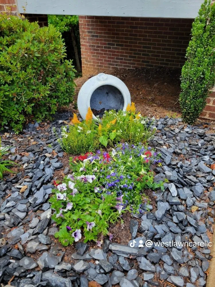 Local lawn mowing service in Stone Mountain, GA by West Lawn Care