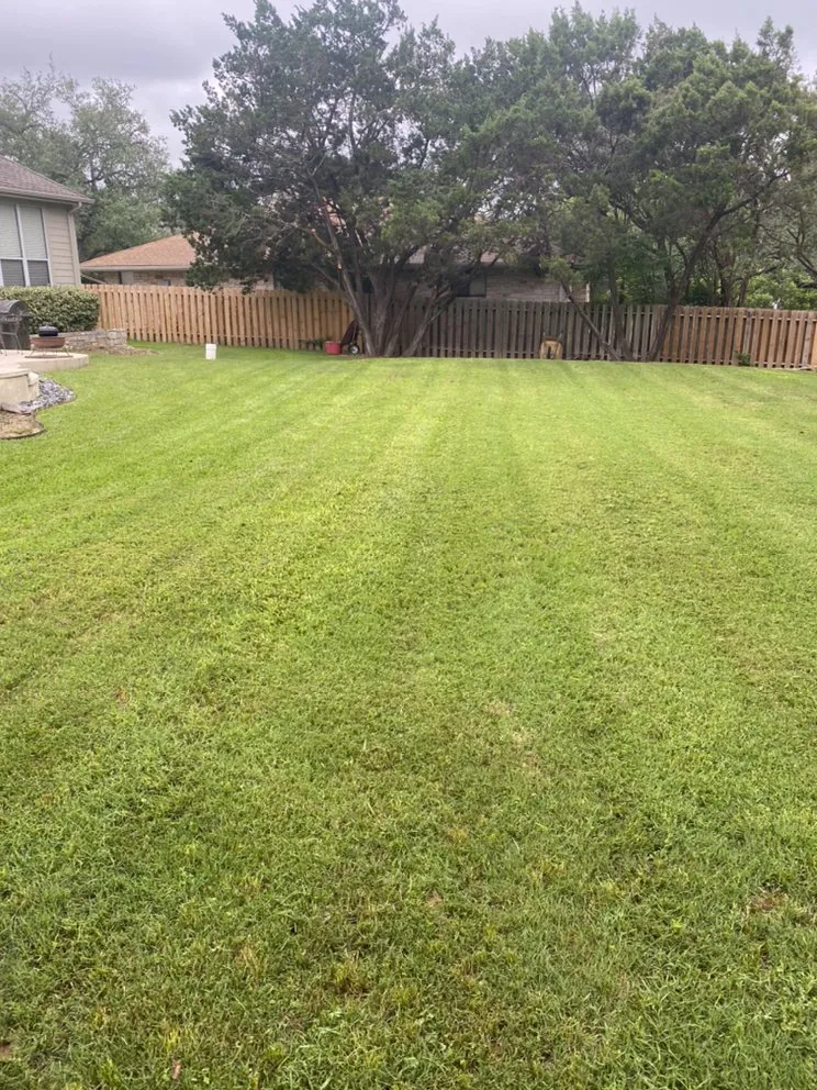 Custom garden landscaping in Lakeway, TX - West Pro Lawns