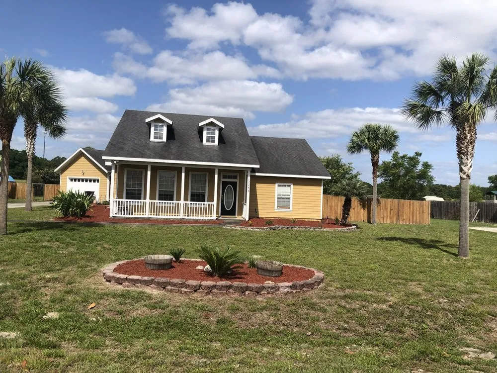 Reliable outdoor landscaping experts serving Interlachen, FL - West Side Property Maintenance