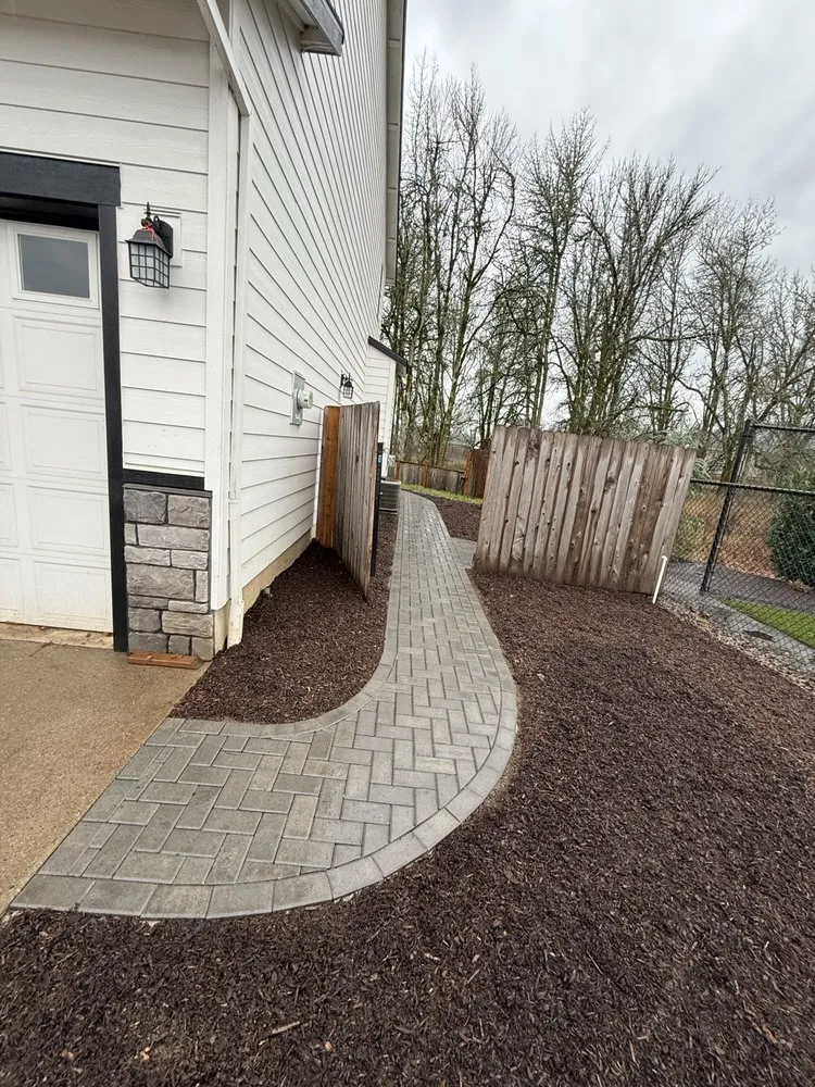 Professional landscape design in Portland, OR by West Stone Pavers