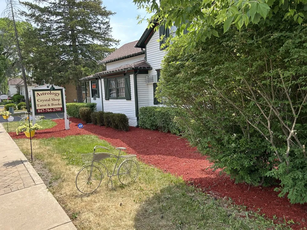 Local lawn care service experts serving Bloomingdale, IL - West Suburban Maintenance Services