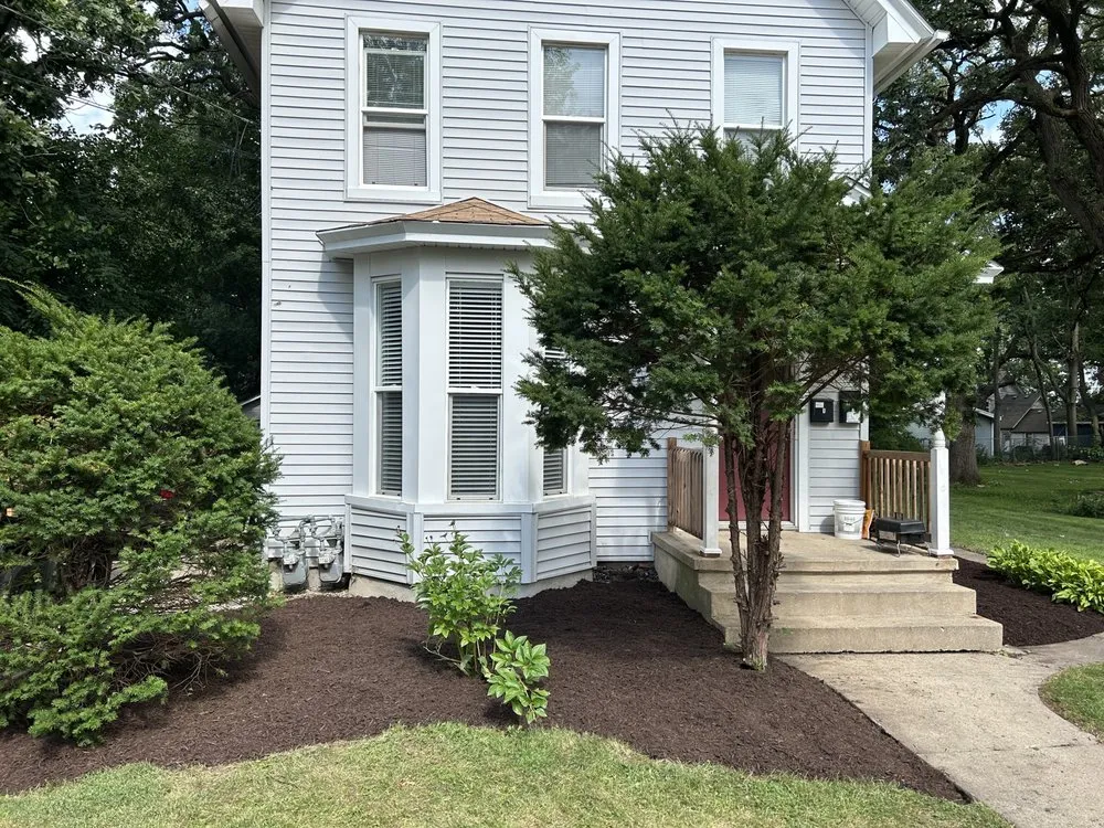 Custom yard cleanup service experts serving Bloomingdale, IL - West Suburban Maintenance Services