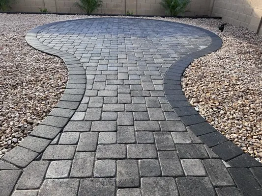 West View Landscape & Curbing Logo