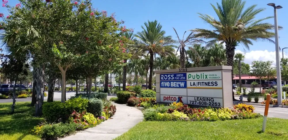 Custom garden landscaping in Pinellas Park, FL - Westcoast Landscape & Lawns