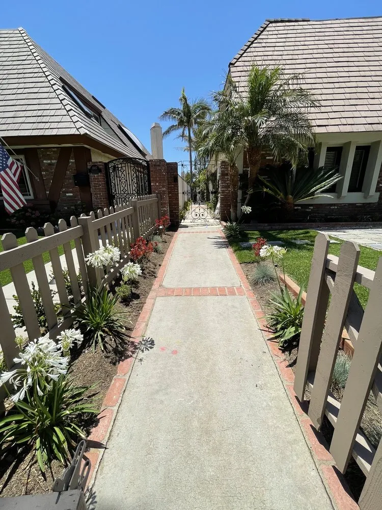 Professional yard cleanup service in Huntington Beach, CA by Westerfield Landscapes